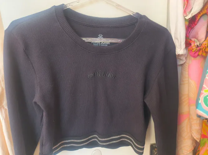 Blusa cropped
