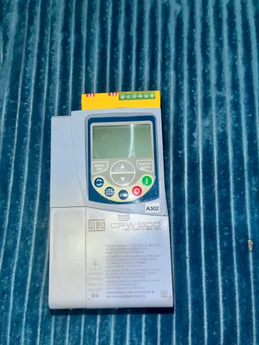 Inversor De Frequência Weg CFW500 1.5CV 380V Trifásico - Modelo CFW500B02P6T4DB20G2
