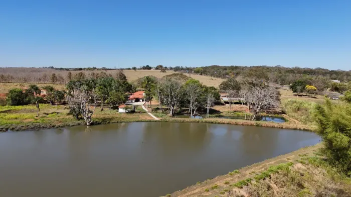 Fazenda a venda em Piracanjuba - Goiás!