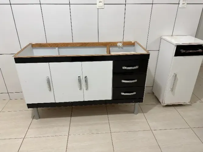 GABINETE DE PIA AJ RORATO MODELO TOQUIO 1,442 MTS