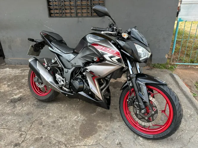 Kawasaki Z300 - Oportunidade