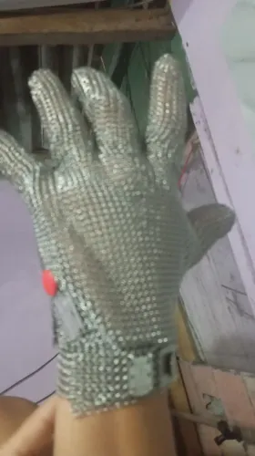 Vendo luva de aço 