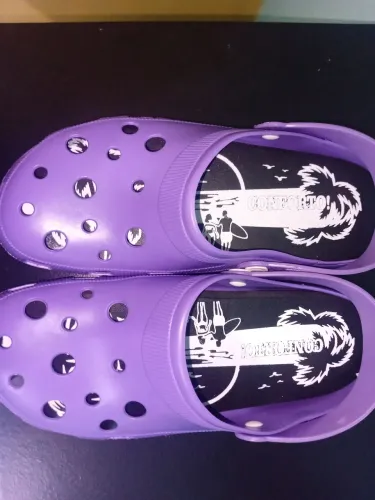 Crocs lilás