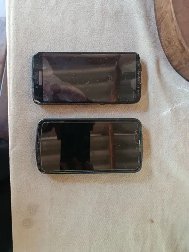 Celulares quebrados para tirar peças