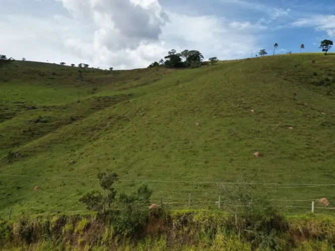 terreno de 120 mil metros em Itapeva-MG