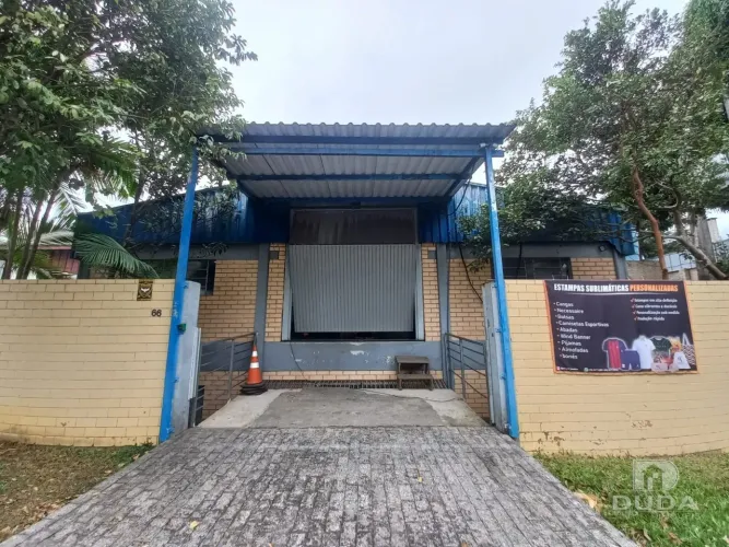 Pavilhão à venda no bairro Santa Augusta!