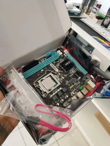 Placa mãe LGA 1155 + processador i5 3.3Ghz