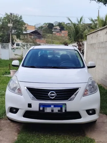Nissan Versa SL 1.6 16V Flex Fuel 4P Mec. 2014