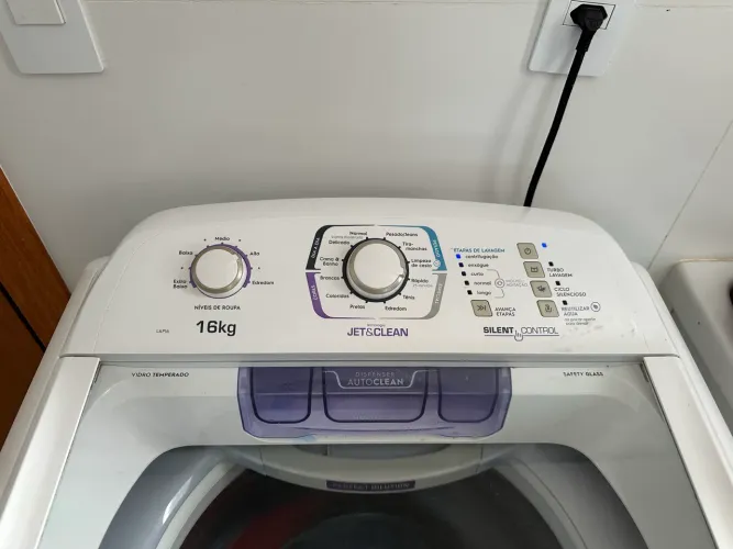 Lavadora Electrolux 16KG Perfeita