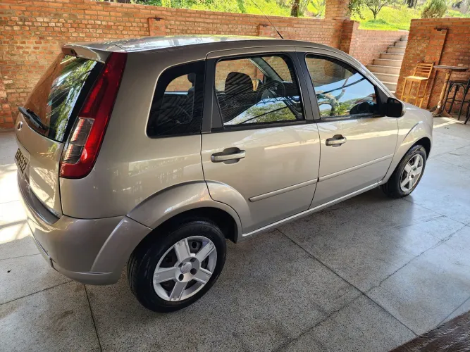Ford Fiesta 1.6 8V Flex/class 1.6 8V Flex 5P 2010