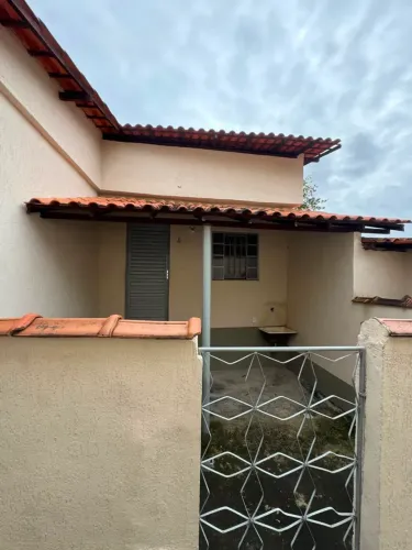 Imóvel para venda tem 30 metros quadrados com 1 quarto em Galo Branco - São Gonçalo - RJ