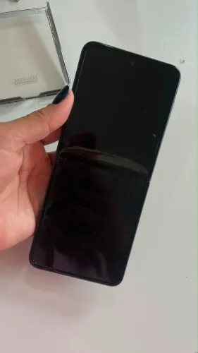Galaxy Z flip3 5G com display queimado