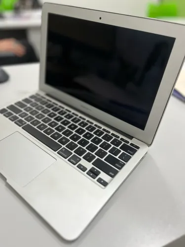 MACBOOK AIR 11? APPLE - R$ 850,00