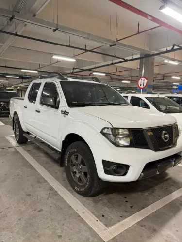 Nissan Frontier SV At.cd 4X4 2.5 TB Diesel Mec. 2013