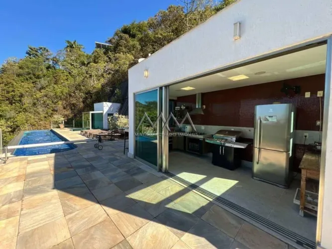 Casa para Locação no Condomínio Vila Alpina | 5 Suítes - 1.006 m²