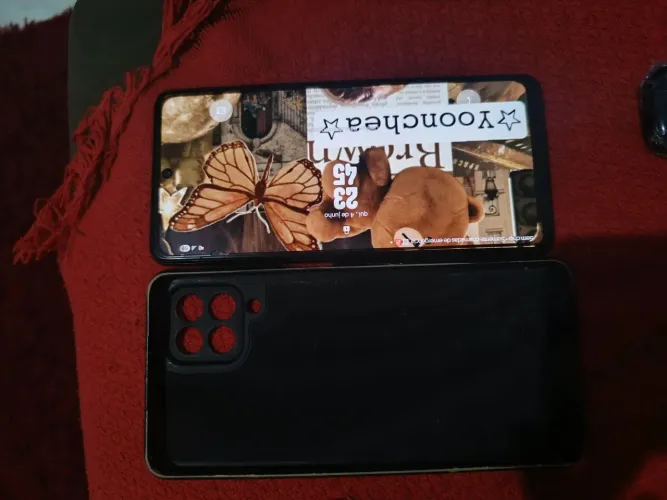 Vendo um m53 todo original com película e capinha 