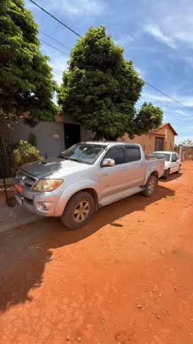 Toyota Hilux CD SRV D4-d 4X4 3.0 TDI Diesel AUT 2006