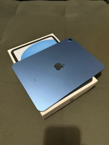 iPad 10 64gb azul! Na garantia. Aceito cartão até 12x.