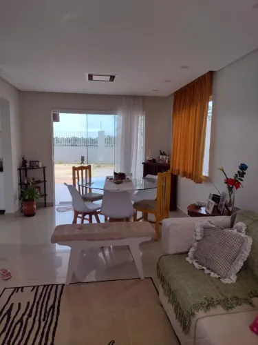 Casa (Sobrado Duplex), com 3 quartos e 3 banheiros à Venda, 67 m² em Ilhéus/BA