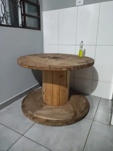 Bobina de madeira