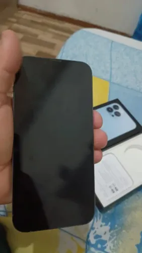 iPhone 13 com caixa carregador original