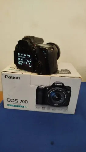 Canon 70D com lente Sigma 17-50 2.8