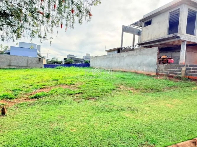 Venda de Terreno / Condomínio na cidade de Araraquara