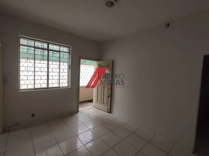 Excelente apto 2 qtos próximo a Rua André Cavalcante, sem Condomínio