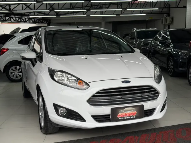 Ford Fiesta SEL 1.6 16V Flex Aut. 5P 2017