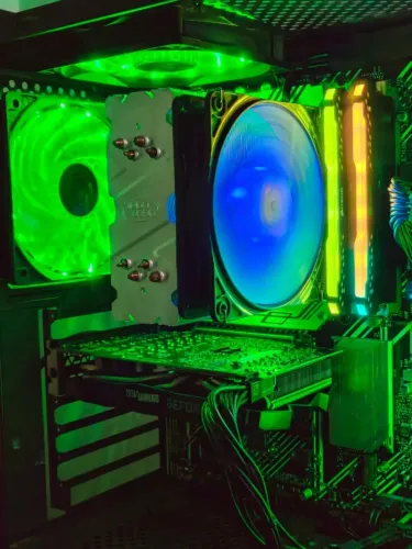 PC Gamer i5-11600KF + GTX 1660 Super + 16GB 3200