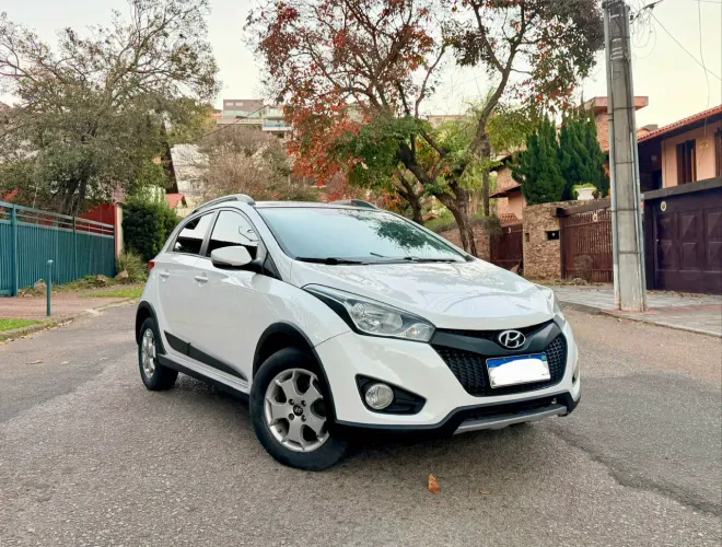 Hyundai HB20X Style 1.6 Flex 16V Aut. 2015