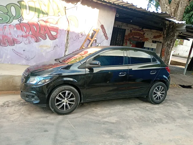 Chevrolet Onix Hatch LT 1.4 8V Flex Power Mec. 4P 2016