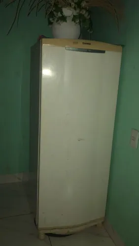 Vendo geladeira 1 porta