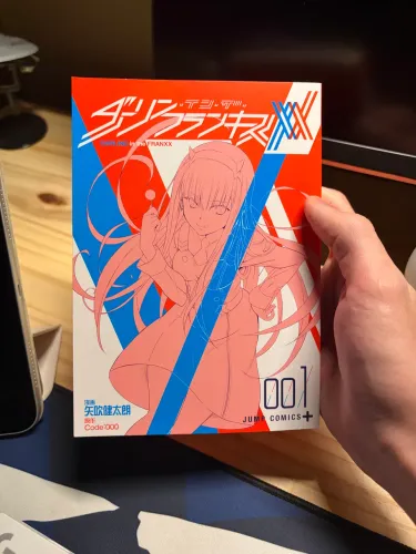 Mangas - DARLING in the FRANXX- Frieren - Hero Academia