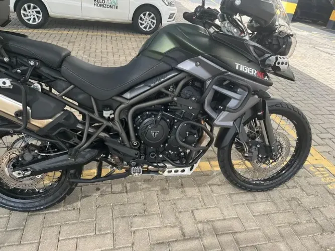 Triumph Tiger 800 XCA - Segundo Dono - Impecável