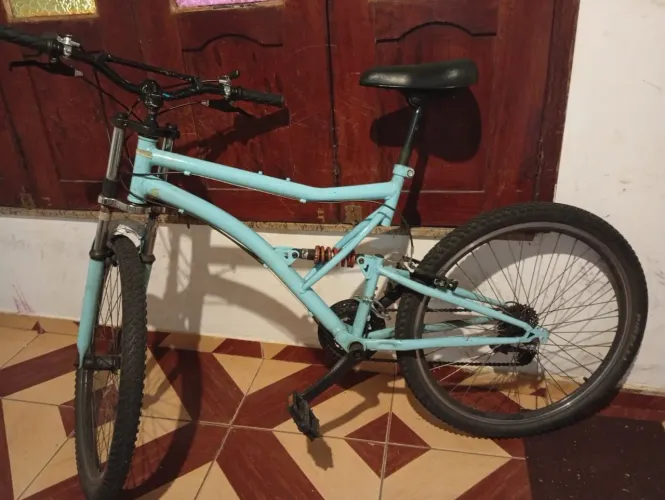 Bicicleta em perfeito estado toda revisada
