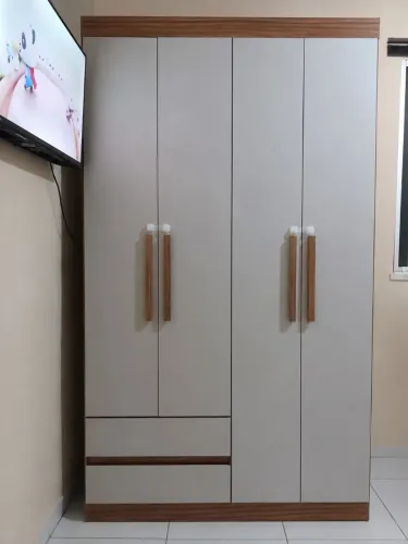 Guarda-roupa 4 portas