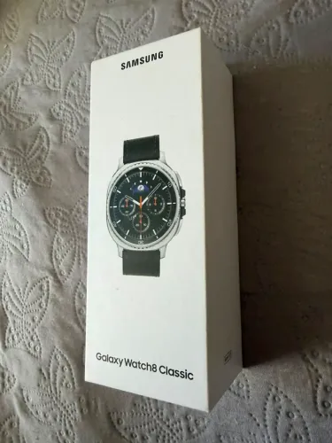 Samsung galaxy watch 8 classic novo