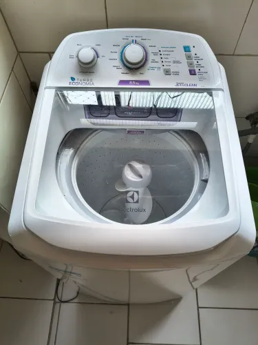 Máquina de lavar roupa Eletrolux 8,5k