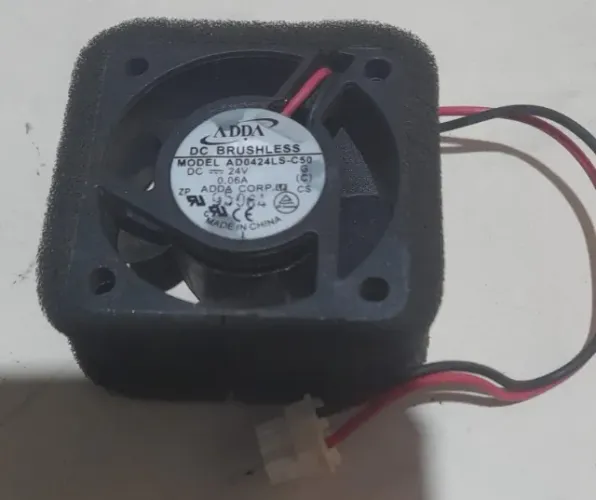 AD0424HB-C50* dc 24v 0.09a 40x40x20mm ventilador de refrigeração do servidor Ref 01248