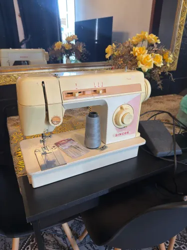 Máquina de costura Singer