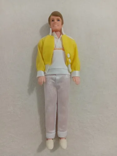 Boneco antigo e raro Ken namorado da Barbie