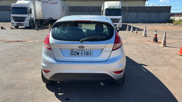 Ford Fiesta 1.5 16V Flex Mec. 5P 2015