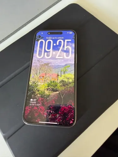 Iphone 15 pro max super novo!
