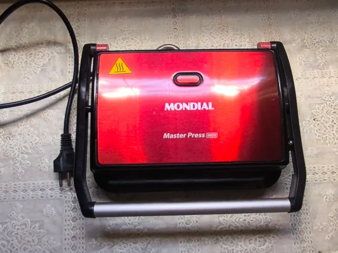 Sanduicheira Grill Master Press Red Ceramic 2 em 1 Antiaderente 1000W Mondial (seminovo)
