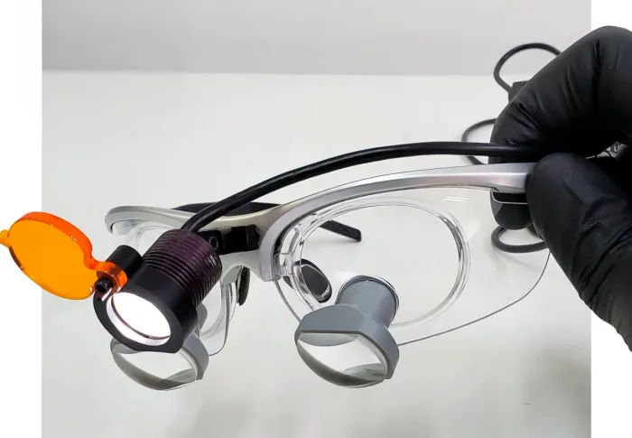 Lupa odontológica UltraLight TTL 3,5 x