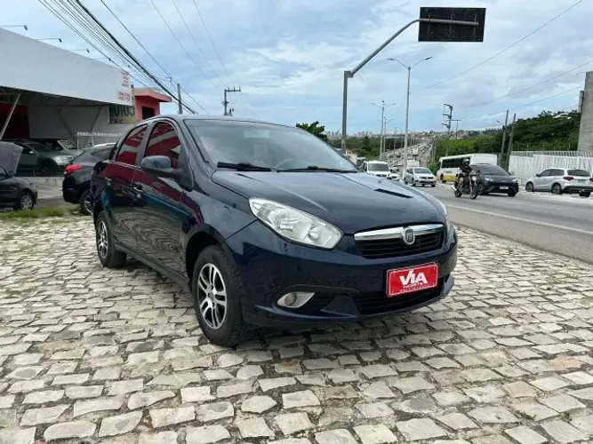 Fiat Grand Siena Tetrafuel 1.4 EVO F. Flex 8V 2014