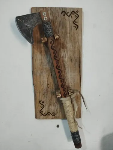 Decoração Machado viking