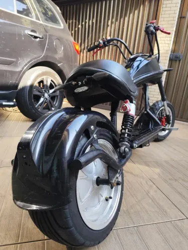 Scotter elétrica chopper Nova