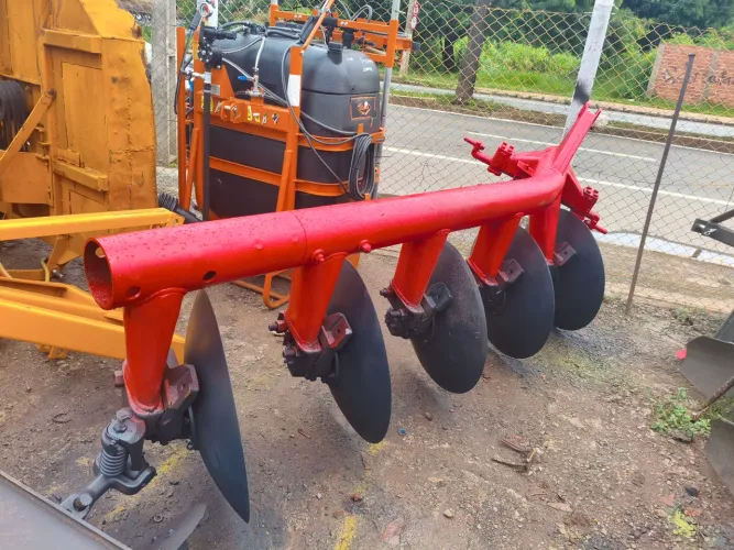 Arado Massey Ferguson 5 discos
